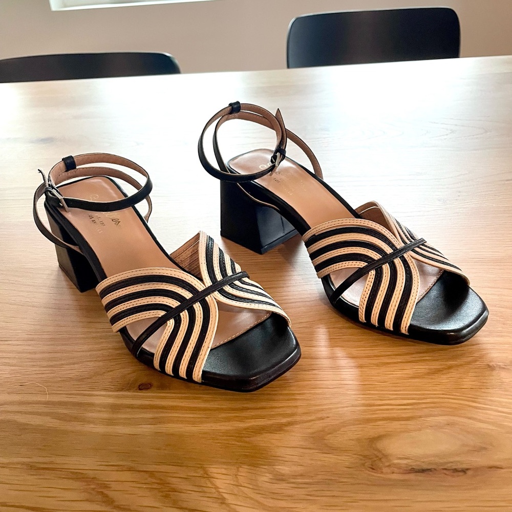 Seychelles Tender Sandals - Beige/Cream and Black - NWOT